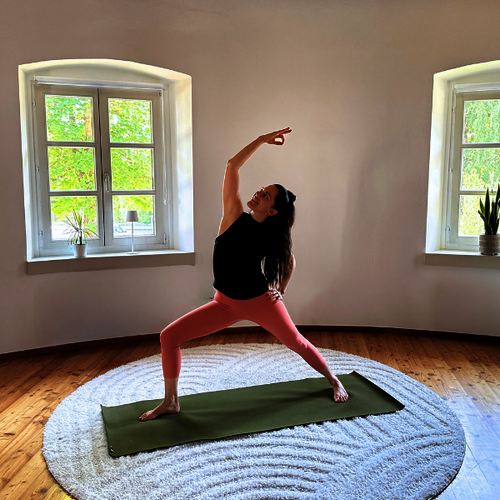 Power Yoga mianamaste.png