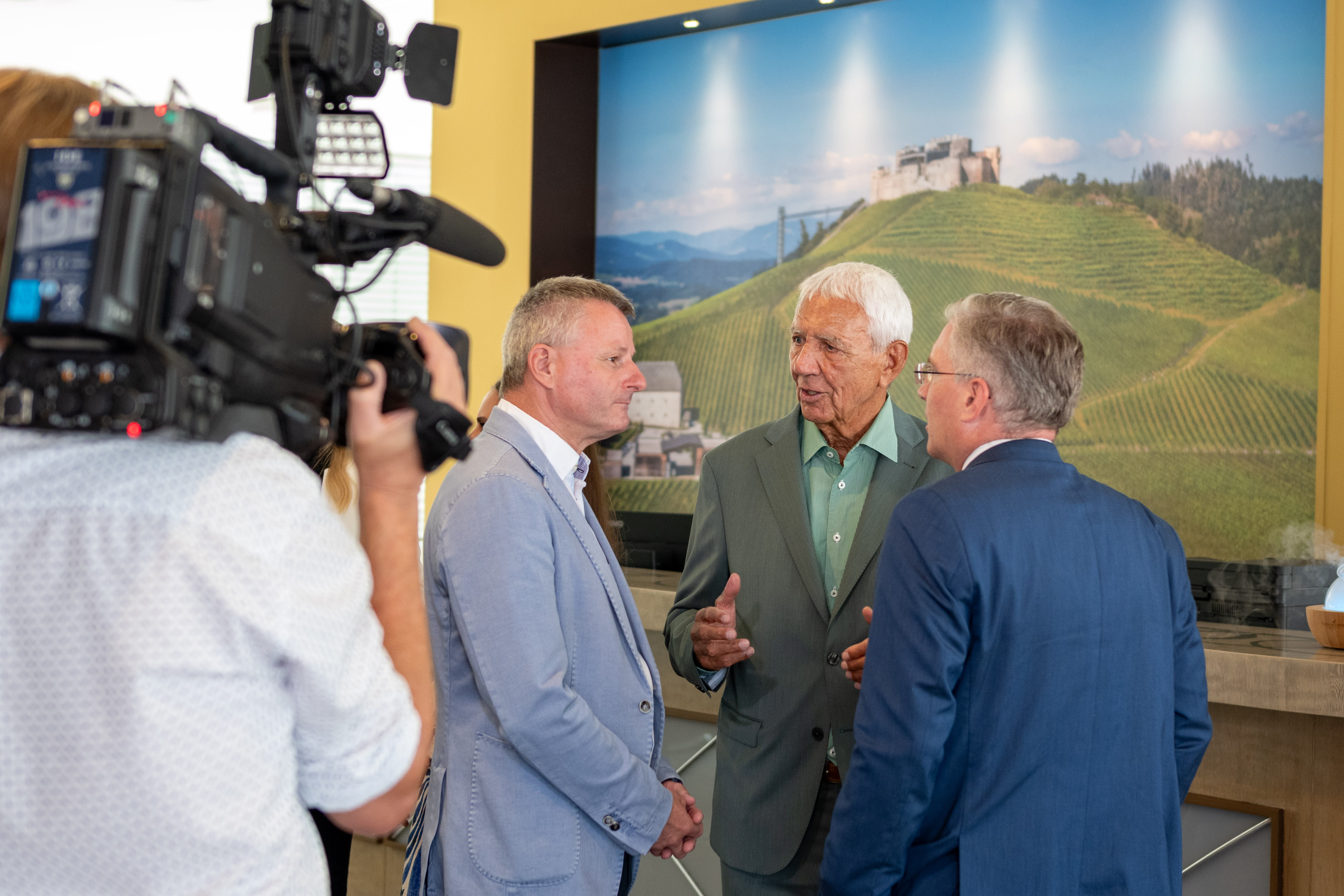 Pressekonferenz_Eroeffnung_Ayurveda_Hotel_Die_Zeit_02.jpg
